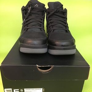 5.5 youth Jordans Flight Origin